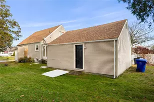 56 Irving Ave, East Providence, RI 02914 - Photo 3