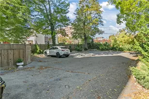 18 Rhode Island Ave, Newport, RI 02840 - Photo 27