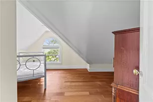 18 Rhode Island Ave, Newport, RI 02840 - Photo 19