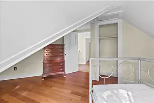 18 Rhode Island Ave, Newport, RI 02840 - Photo 21