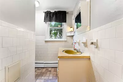 2 Chilton Street, Bristol, RI 02809 - Photo 13