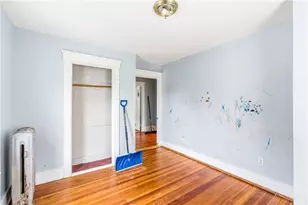 303 Narragansett St, Cranston, RI 02905 - Photo 5