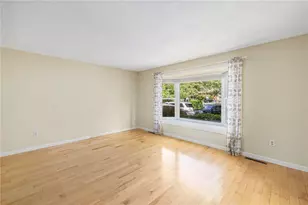 341 Sumner Ave, Warwick, RI 02888 - Photo 7