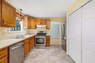 341 Sumner Ave, Warwick, RI 02888 - Photo 19