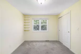 341 Sumner Ave, Warwick, RI 02888 - Photo 25