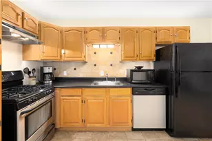 3940 Post Rd, Warwick, RI 02886 - Photo 7