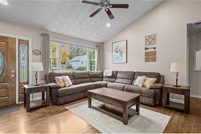 6 Emerson Court, West Warwick, RI 02893 - Photo 7