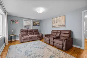 16 Flynn Ave, Cranston, RI 02920 - Photo 7