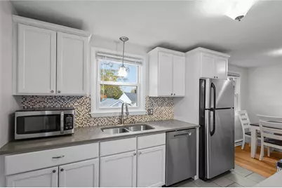 16 Flynn Avenue, Cranston, RI 02920 - Photo 9