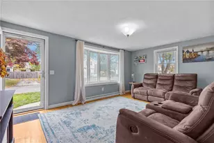 16 Flynn Ave, Cranston, RI 02920 - Photo 5