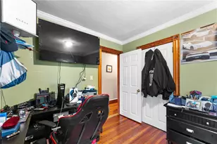 51 7th St, East Providence, RI 02914 - Photo 25