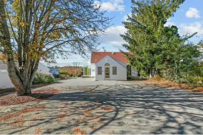 74 Valley Road, Middletown, RI 02842 - Photo 45