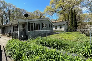 8 Buona Vista Ave, Johnston, RI 02919 - Photo 3