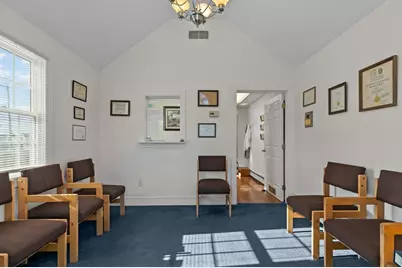 74 Valley Road, Middletown, RI 02842 - Photo 3