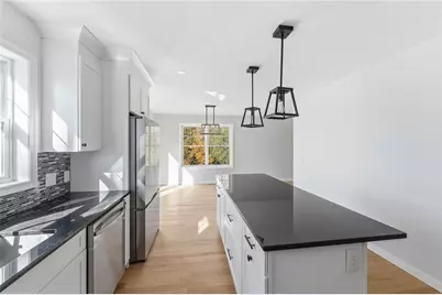 2 Teresa Ann Crossing, West Warwick, RI 02893 - Photo 5