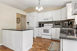 374 Gardiner Rd, Richmond, RI 02892 - Photo 11