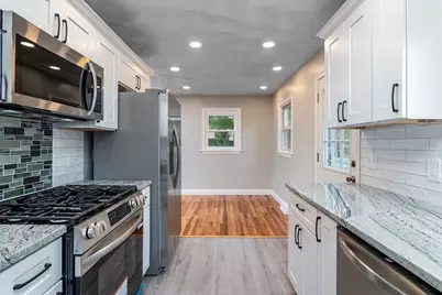 19 Nichols Lane, Westerly, RI 02891 - Photo 9