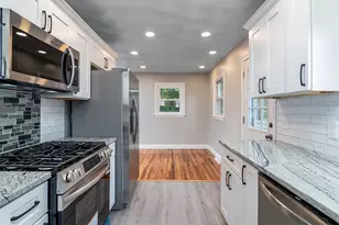 19 Nichols Ln, Westerly, RI 02891 - Photo 9