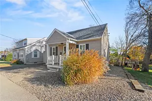 37 George Waterman Rd, Johnston, RI 02919 - Photo 3