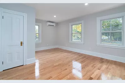 612 Warwick Neck Avenue, Warwick, RI 02889 - Photo 23