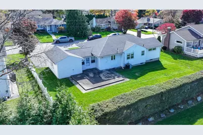 51 E Bel Air Road, Cranston, RI 02920 - Photo 3