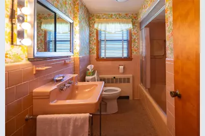 51 E Bel Air Road, Cranston, RI 02920 - Photo 11