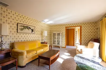 51 E Bel Air Road, Cranston, RI 02920 - Photo 9