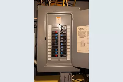 51 E Bel Air Road, Cranston, RI 02920 - Photo 17