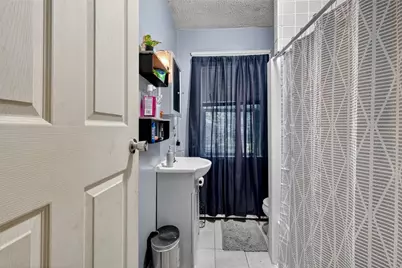 132 Atlantic Avenue, Providence, RI 02907 - Photo 17