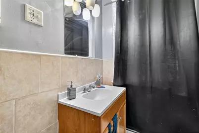 132 Atlantic Avenue, Providence, RI 02907 - Photo 33