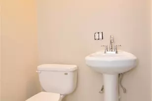 8 Coleman St, North Providence, RI 02904 - Photo 11