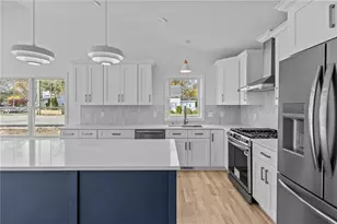 700 Sandy Ln, Warwick, RI 02889 - Photo 19