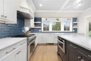 46 Carnegie Heights Dr, Portsmouth, RI 02871 - Photo 9