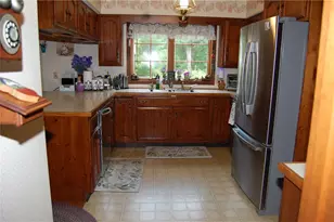 60 Trout Brook Ln, Scituate, RI 02857 - Photo 7