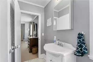 46 Chastellux Ave, Newport, RI 02840 - Photo 23