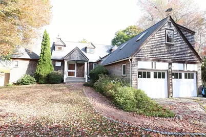 21 Baldwin Court, Jamestown, RI 02835 - Photo 1