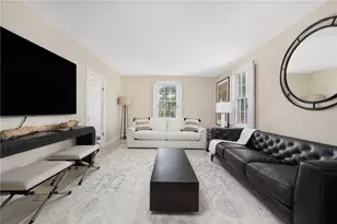 24 Barney St, Newport, RI 02840 - Photo 11