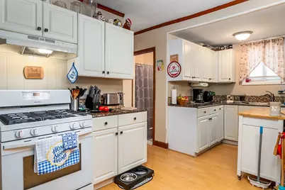 9 Baker Street, Johnston, RI 02919 - Photo 3