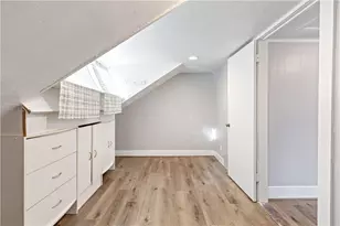 41 Oak St, Cranston, RI 02910 - Photo 21