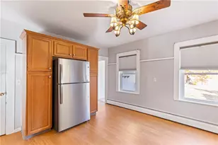 41 Oak St, Cranston, RI 02910 - Photo 15