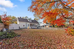 41 Oak St, Cranston, RI 02910 - Photo 29