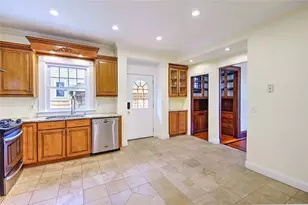 20 Taber Ave, Providence, RI 02906 - Photo 21