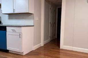 16 Mayflower St, Providence, RI 02906 - Photo 7