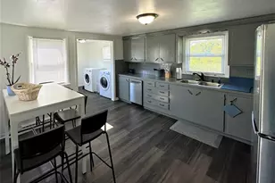 13 Ocean View Dr, Narragansett, RI 02882 - Photo 3