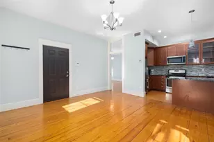 76 Pitman St, Providence, RI 02906 - Photo 5