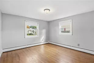 83 Greeley St, Pawtucket, RI 02861 - Photo 15