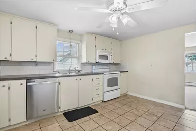 83 Greeley Street, Pawtucket, RI 02861 - Photo 25