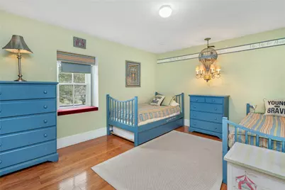 287 Gibbs Avenue, Newport, RI 02840 - Photo 35