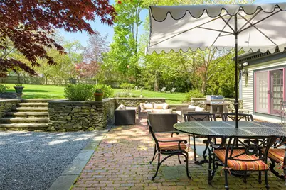 287 Gibbs Avenue, Newport, RI 02840 - Photo 47