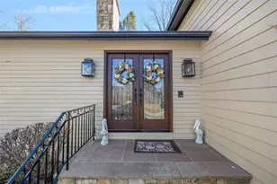 46 Forest View Dr, North Providence, RI 02904 - Photo 3